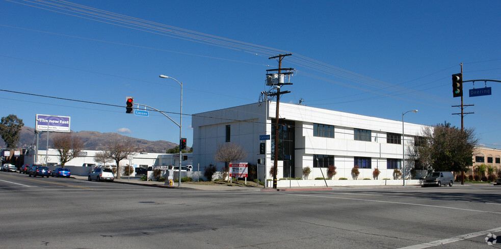 Primary Photo Of 21363 Lassen St, Chatsworth Office For Lease