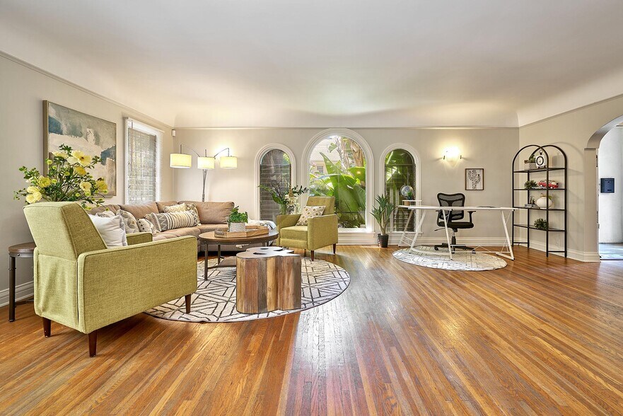 More Photos Of 6669 De Longpre Ave, Los Angeles Apartments For Sale