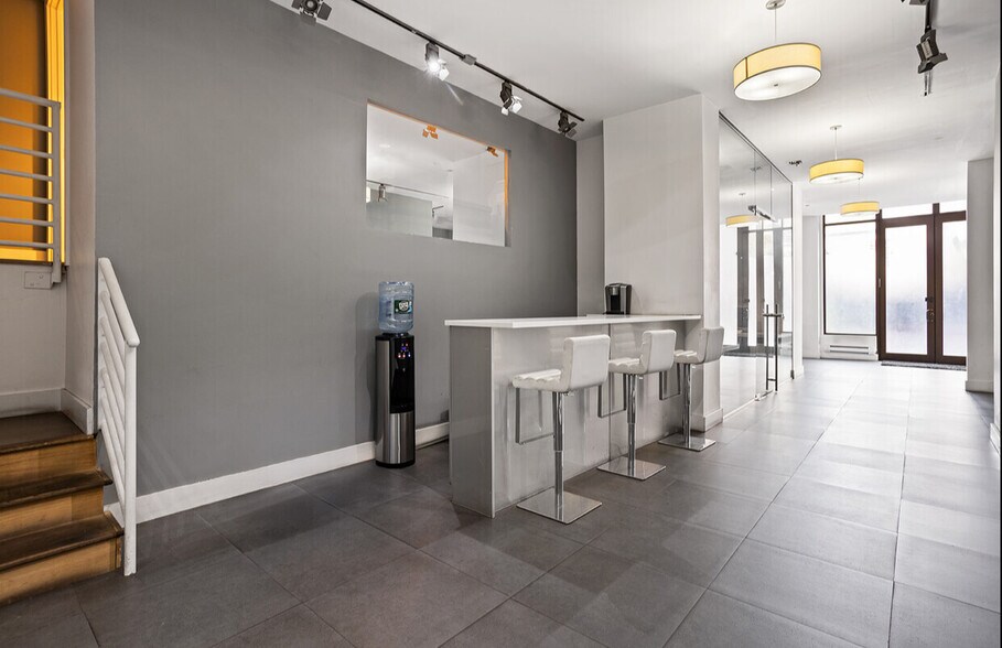 More Photos Of 500 4th Ave, Brooklyn Apartments For Lease