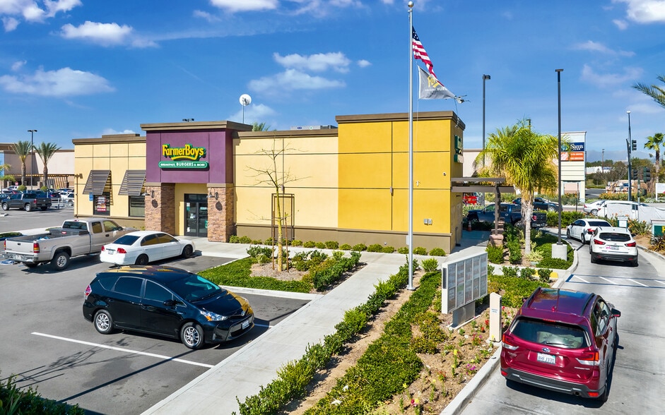 More Photos Of 663 S Placentia Ave, Fullerton Fast Food For Sale