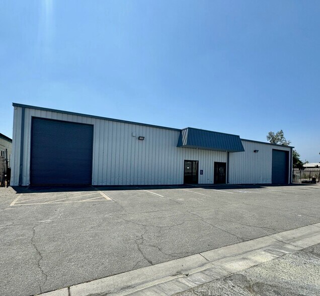 More Photos Of 8264 Fremontia Ave, Fontana Warehouse For Lease
