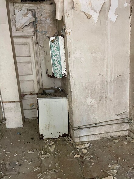 More Photos Of 552 W 148th St, New York Apartments For Sale