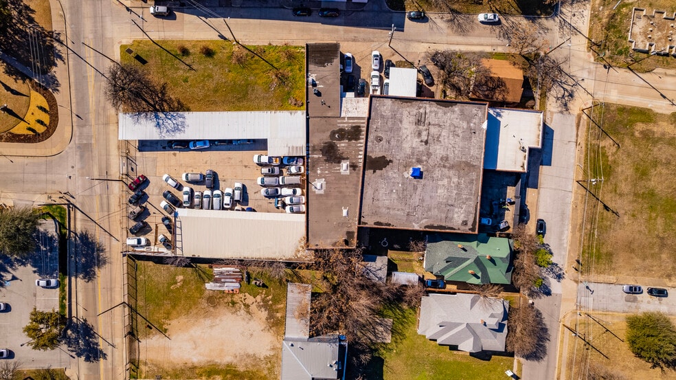 More Photos Of 1204 Powhattan St, Dallas Industrial For Sale