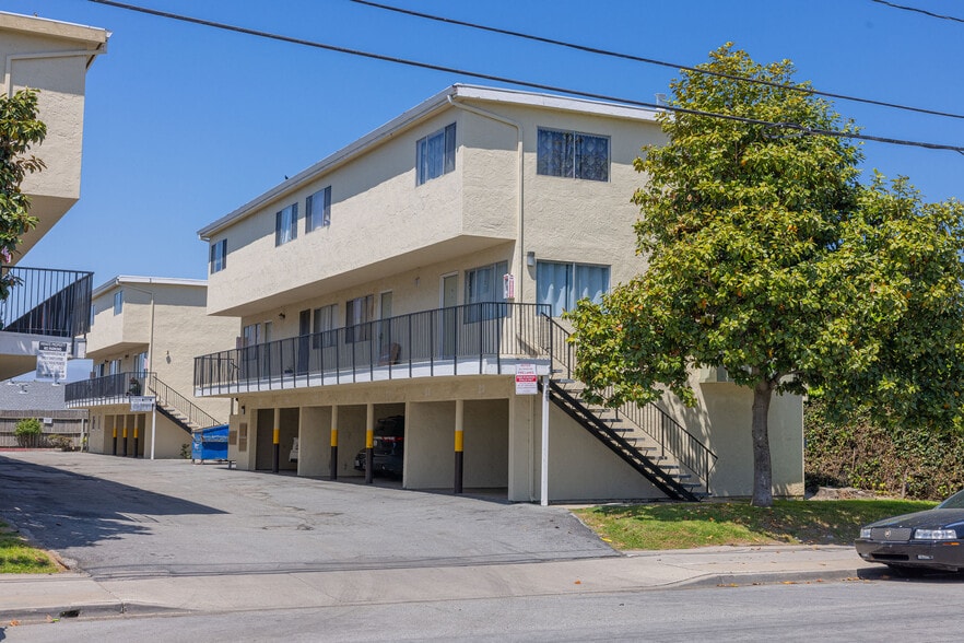More Photos Of 75 N Hebbron Ave, Salinas Apartments For Sale