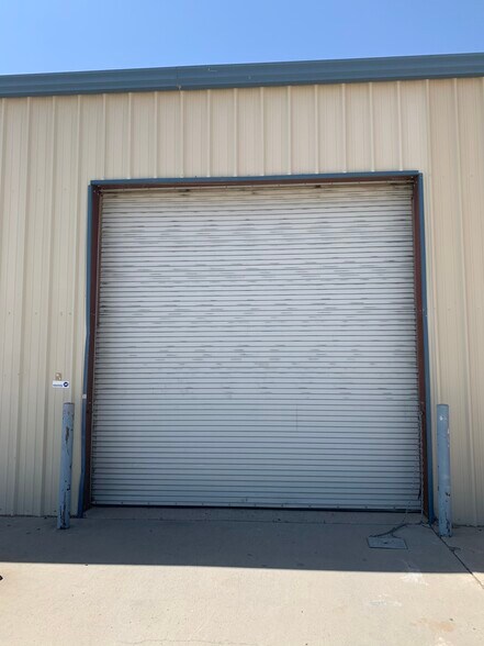 More Photos Of 12708 Montana Ave, El Paso Warehouse For Lease