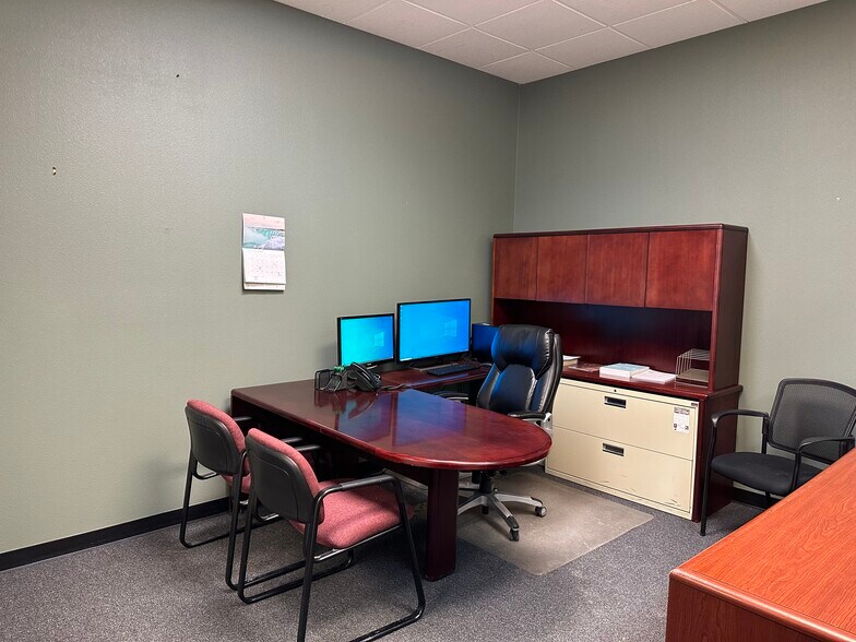 More Photos Of 34851 Kenai Spur Hwy, Soldotna General Retail For Lease