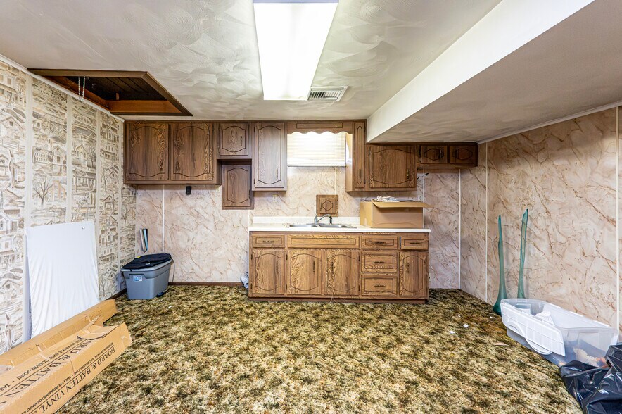 More Photos Of 376 E Main St, Mount Pleasant Medical For Sale