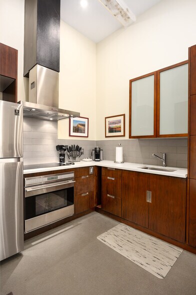 More Photos Of 81 N Main St, Ellenville Office Residential For Sale