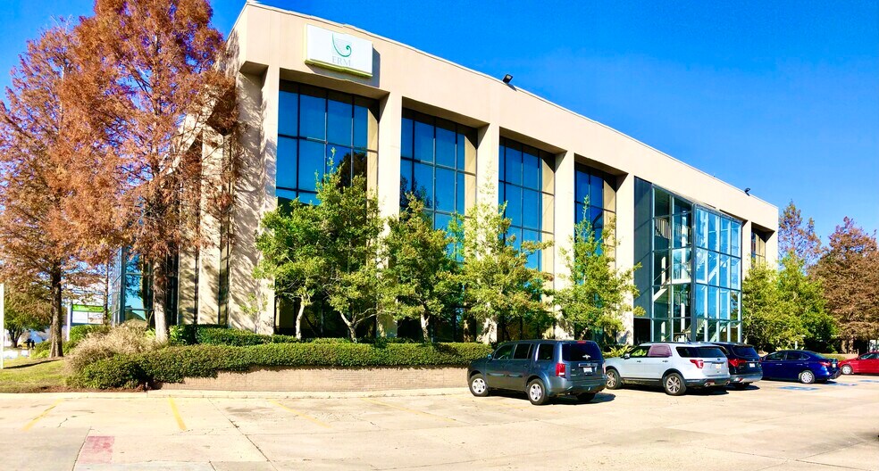 More Photos Of 3029 S Sherwood Forest Blvd, Baton Rouge Loft Creative Space For Lease