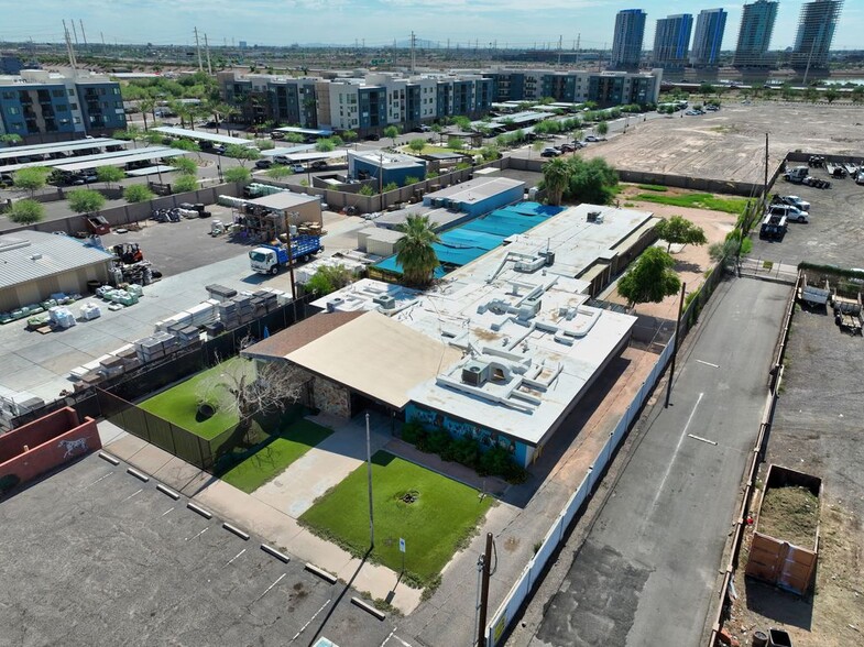 Primary Photo Of 1211 E Curry Rd, Tempe Contractor Storage Yard For Sale