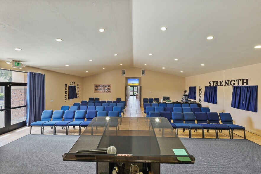 More Photos Of 1415 E Ramsey St, Banning Religious Facility For Lease
