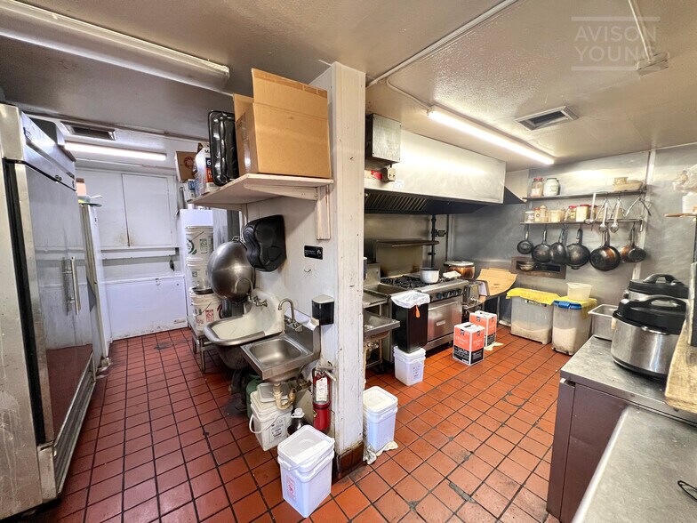 More Photos Of 1550-1560 State Road 436, Winter Park Restaurant For Lease