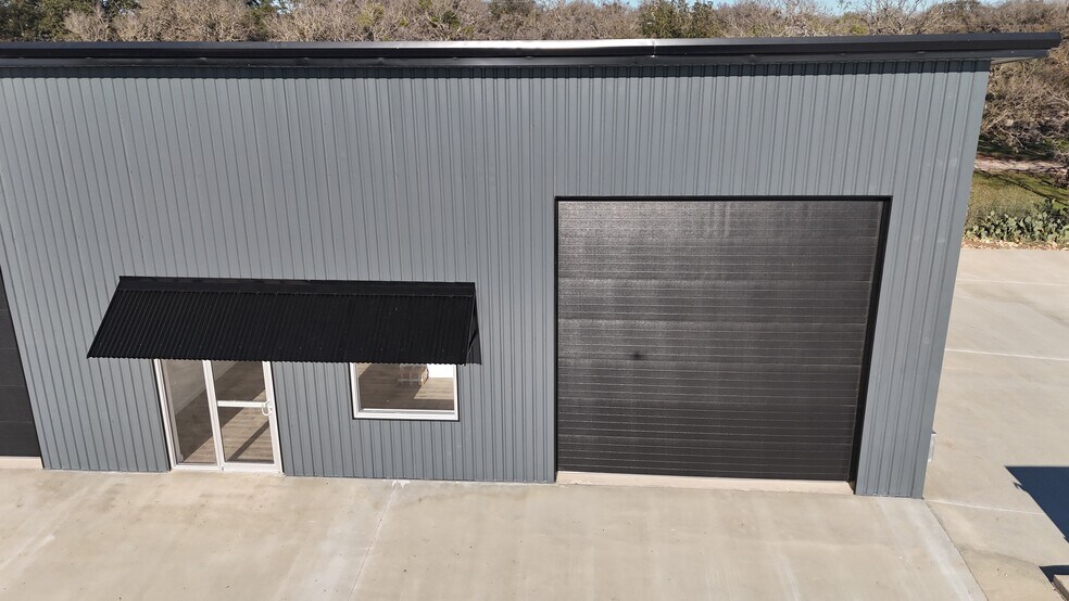 More Photos Of 4540 FM 1102, New Braunfels Unknown For Lease