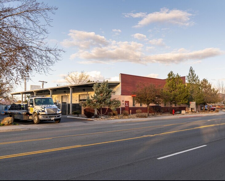More Photos Of 1855 E Peckham Ln, Reno Flex For Sale