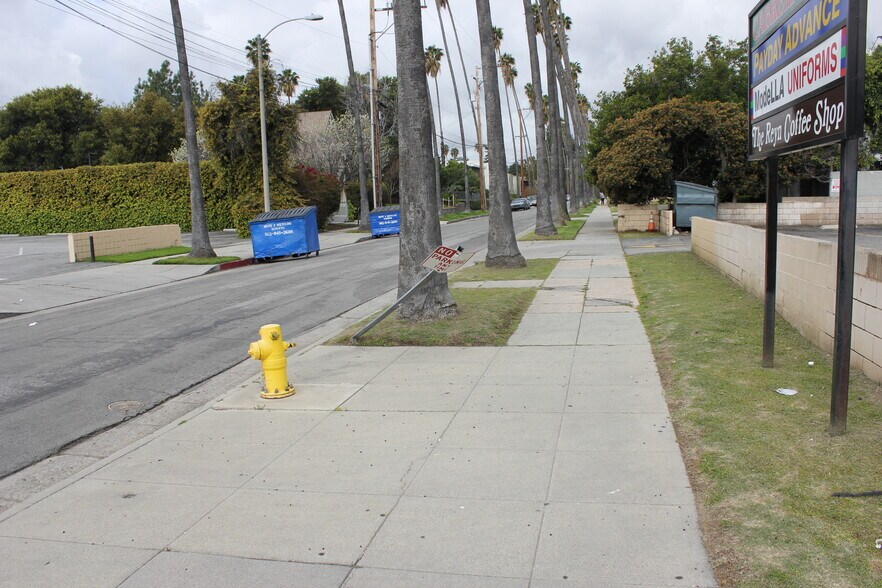 More Photos Of 639 N Lake Ave, Pasadena Storefront Retail Office For Lease