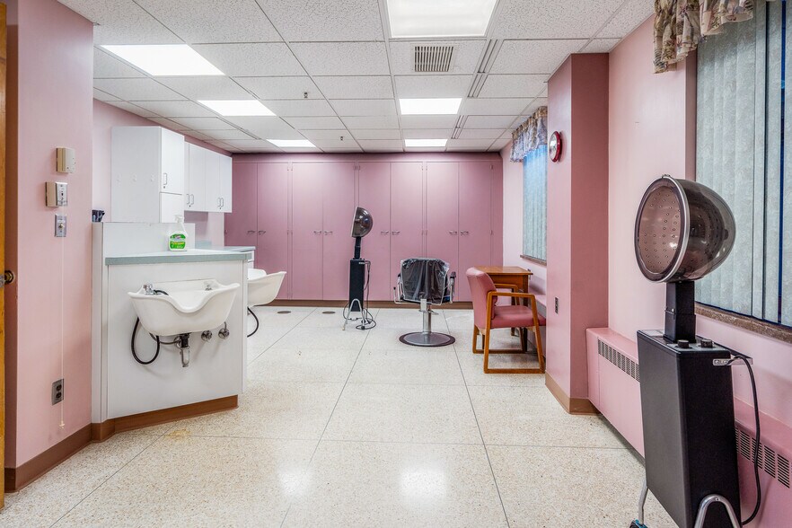 More Photos Of W2658 WI-33, La Crosse Assisted Living For Sale