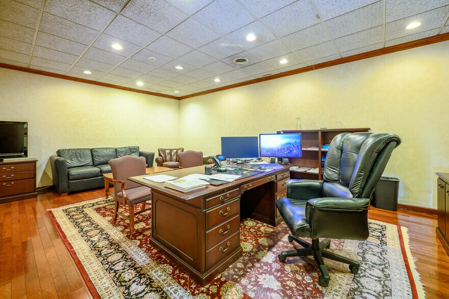 More Photos Of 307 W Pleasantview Ave, Hackensack Warehouse For Sale