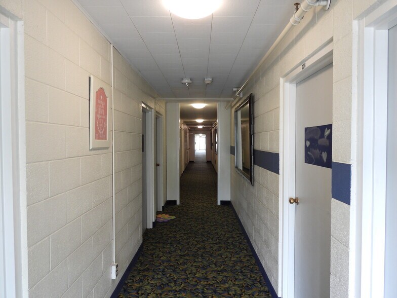 More Photos Of 315 S Grove Ave, Owatonna Schools For Sale