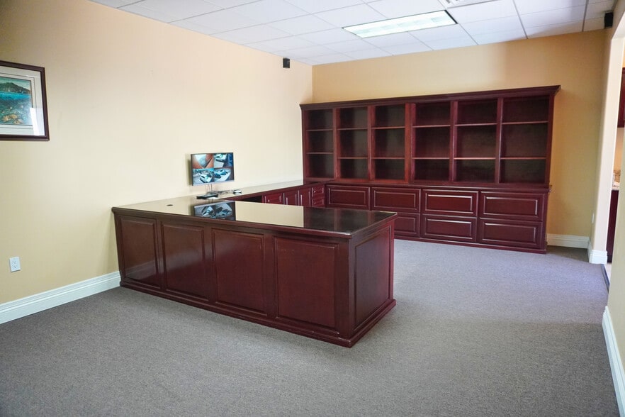 More Photos Of 650 Shoppers Ln, Covina Storefront Retail Office For Lease