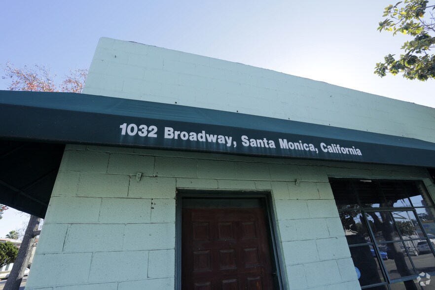 More Photos Of 1032 Broadway, Santa Monica Flex For Lease