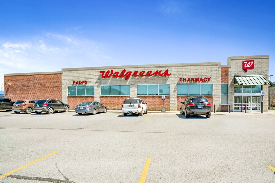 More Photos Of 1121 S US Highway 25E E, Barbourville Drugstore For Sale