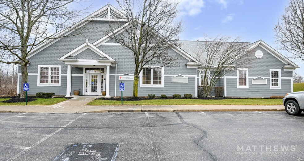 More Photos Of 1305 Corporate Dr, Hudson Medical For Lease