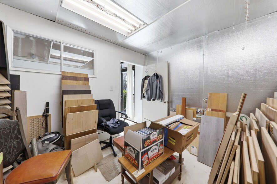 More Photos Of 100 N Hill Dr, Brisbane Light Manufacturing For Sale