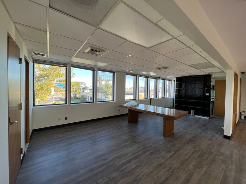 More Photos Of 32-01 College Point Blvd, Flushing Flex For Lease