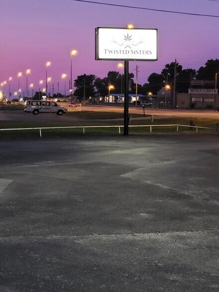 More Photos Of 3618 US Highway 59, Grove Freestanding For Lease