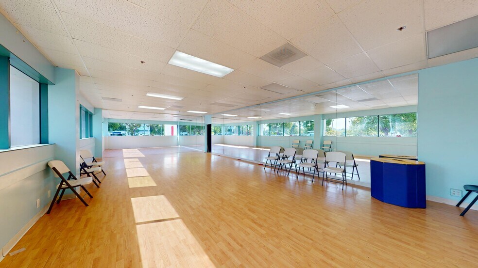 More Photos Of 1 Argonaut, Aliso Viejo Manufacturing For Sale