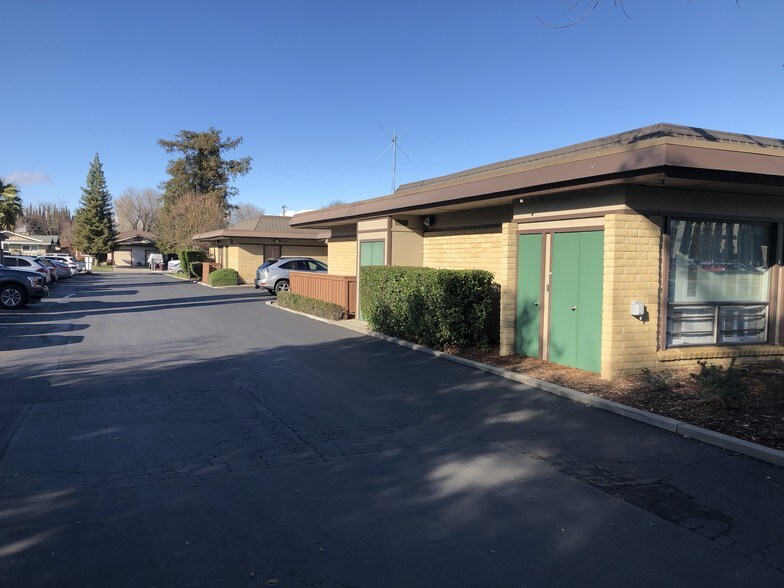 More Photos Of 1204 Cottonwood St, Woodland Office For Sale