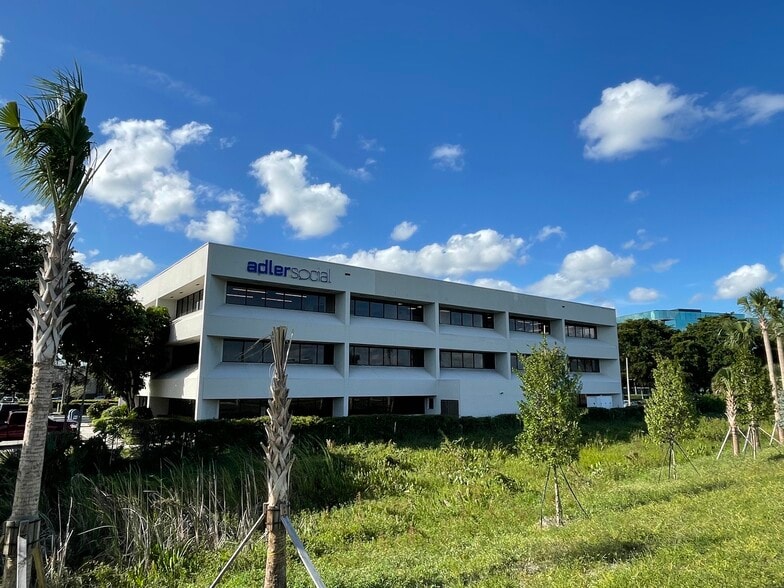 Primary Photo Of 6300 NE 1st Ave, Fort Lauderdale Office For Lease