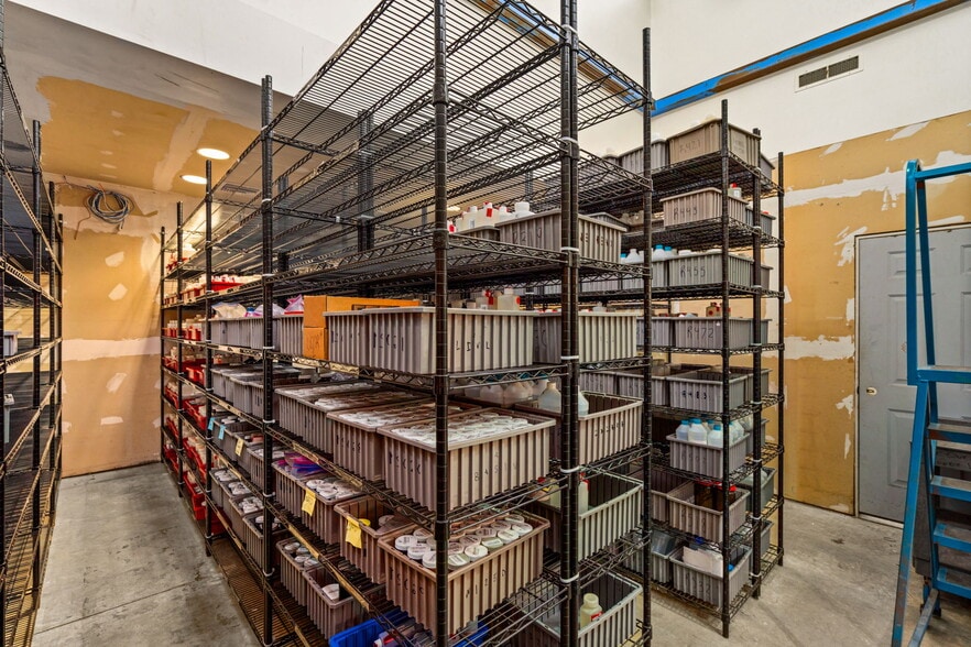 More Photos Of 225 Commerce Dr, Fort Collins Warehouse For Sale