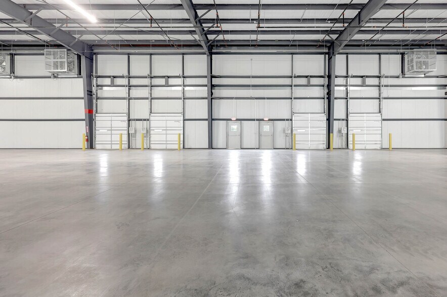 More Photos Of 2685 Riverport Rd, Chattanooga Industrial For Sale