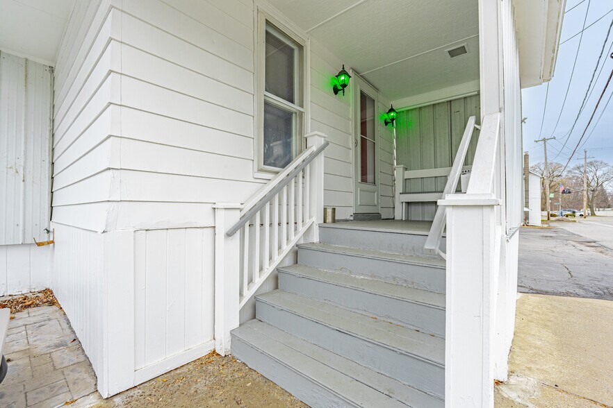 More Photos Of 2575 Academy St, Ransomville Restaurant For Sale