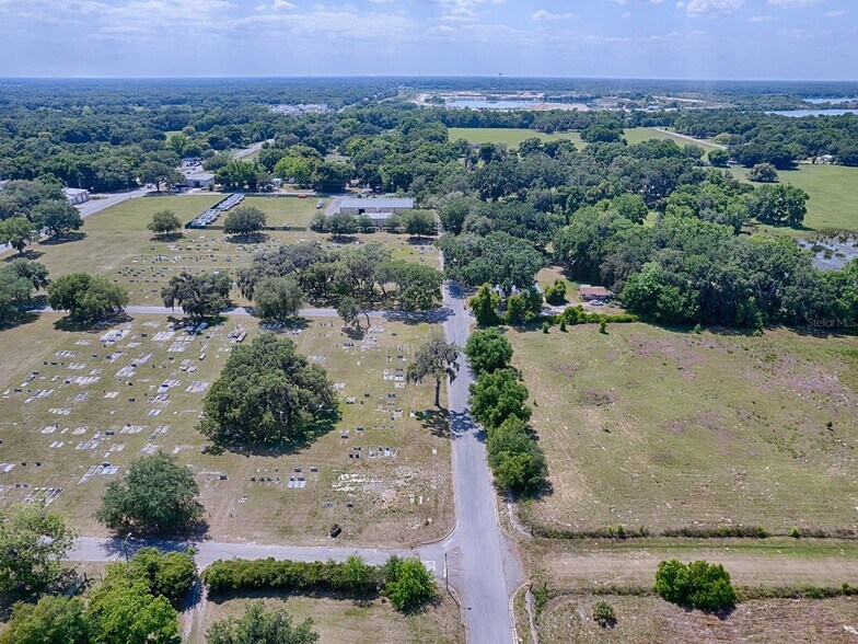 More Photos Of E Park St, Center Hill Land For Sale
