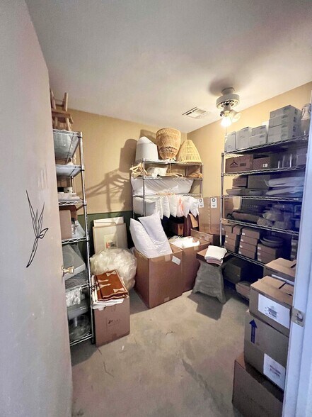 More Photos Of 55755 29 Palms Hwy, Yucca Valley Freestanding For Sale