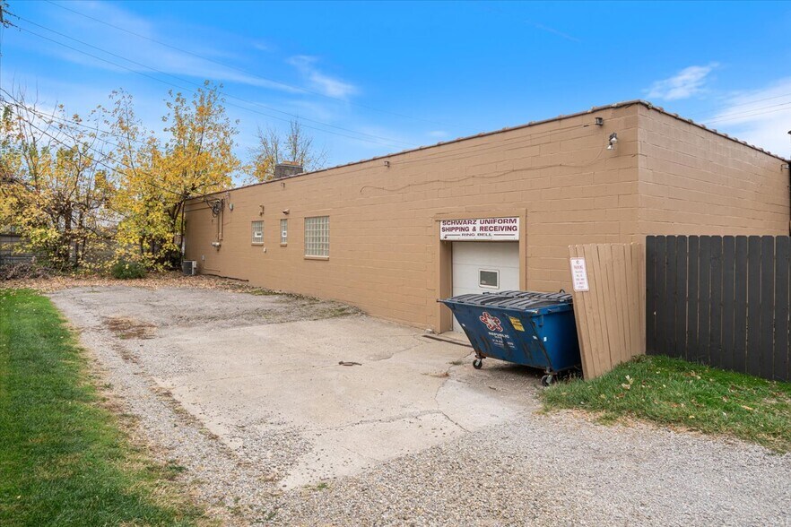 More Photos Of 4711 State Rd, Cleveland Storefront For Sale