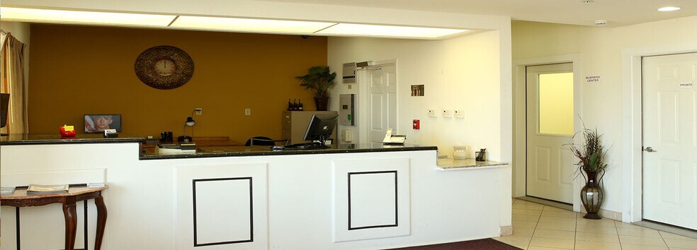 More Photos Of 2325 Oklahoma Ave, Woodward Hotel For Sale