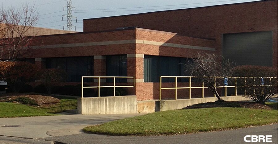 More Photos Of 31659 Glendale St, Livonia Warehouse For Lease