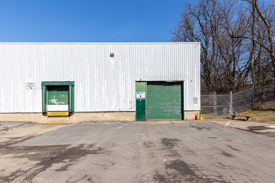 More Photos Of 820 Washington Blvd, Pittsburgh Warehouse For Sale