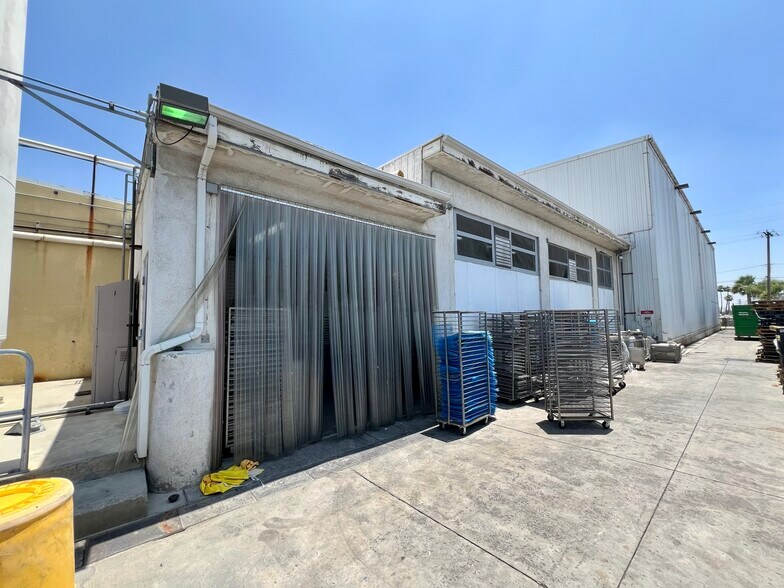 More Photos Of 1641 N 8th St, Colton Food Processing For Lease