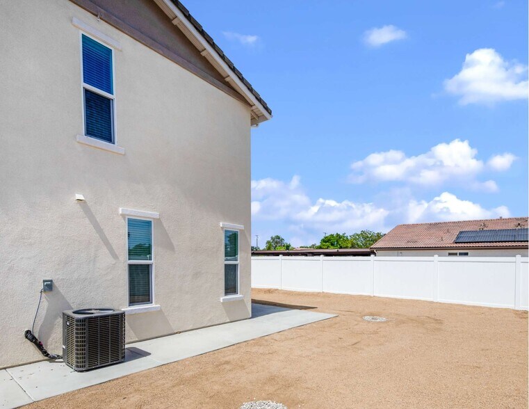 More Photos Of 5824 Persepolis Ct, Riverside Multifamily For Sale