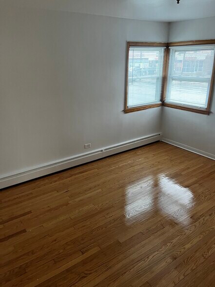 More Photos Of 10952 S Western Ave, Chicago Apartments For Sale