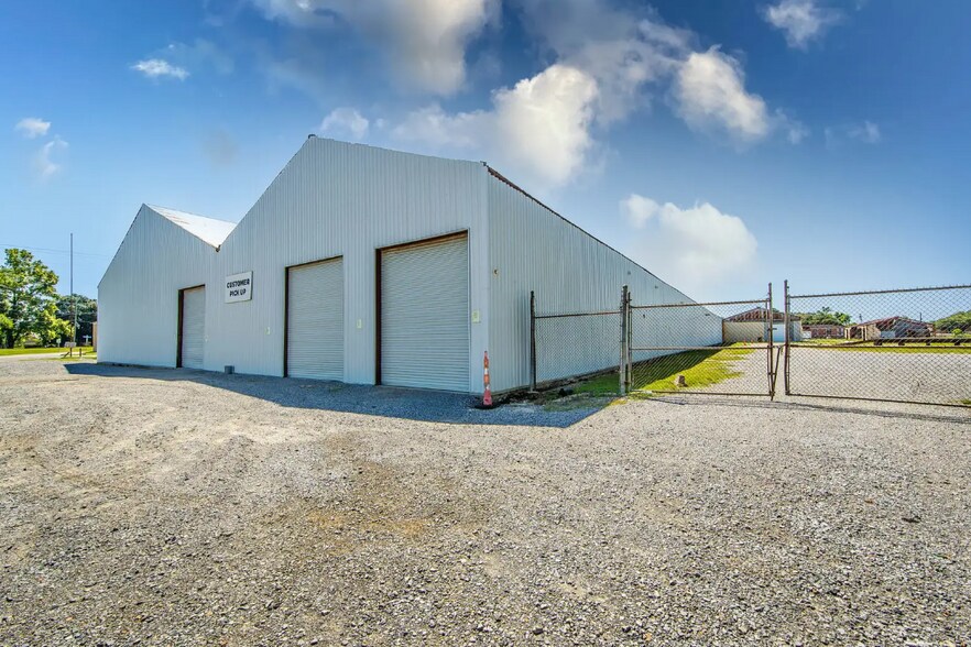 More Photos Of 115 Thompson Pl, Thibodaux Warehouse For Sale