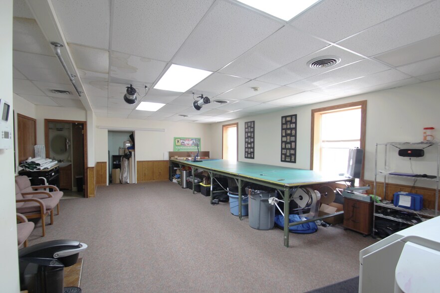 More Photos Of 799 N Court St, Medina Office For Lease