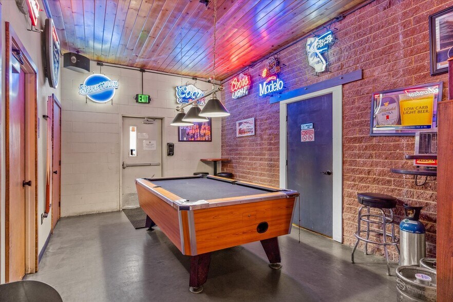 More Photos Of 315 5th St, Marysville Loft Creative Space For Sale