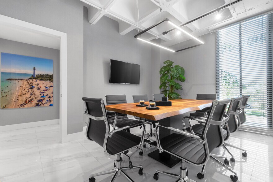 More Photos Of 4300 Biscayne Blvd, Miami Office Residential For Sale