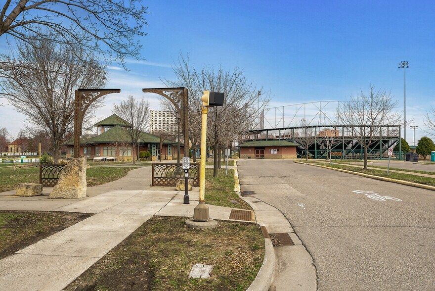 More Photos Of 1232 Marshall Ave, Saint Paul Apartments For Sale