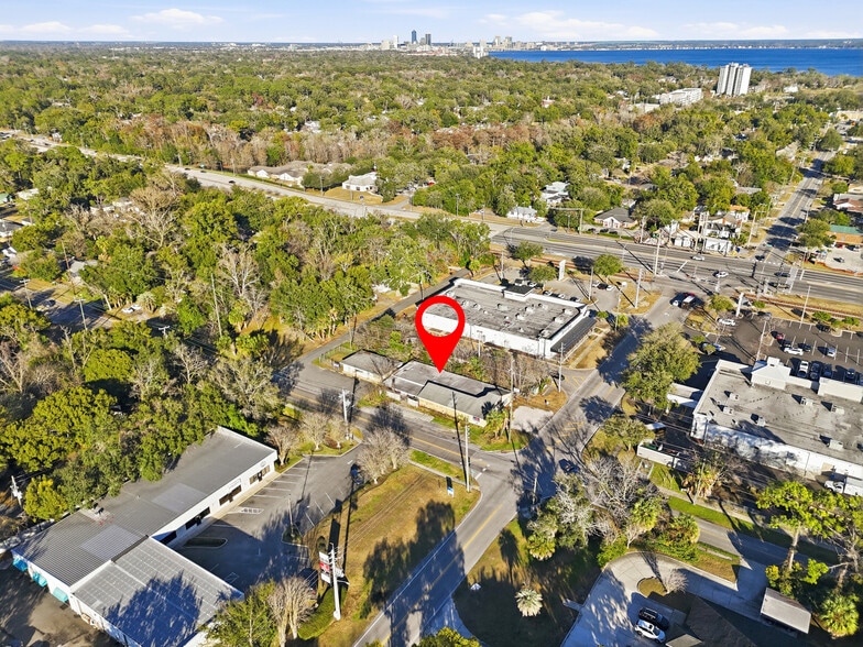 More Photos Of 4545 Saint Johns Ave, Jacksonville Service For Sale